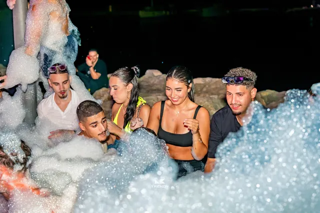 Trendy Club — Soirée mousse — photographie 19