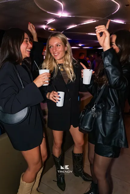 Trendy Club — Soirée anniversaire — photographie 10